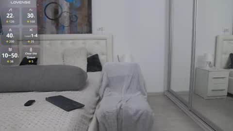 Phillip online show from 04-25-26, 01:36