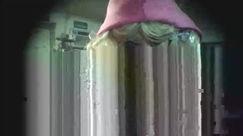 iam1slut2 online show from 04-24-26, 08:28