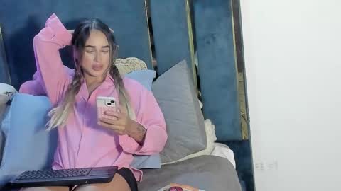 Brina online show from 10-15-25, 10:54