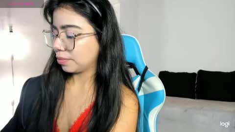 Elizabeth online show from 04-09-26, 10:37