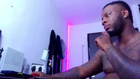 Mr H Independent model online show from 09-10-25, 03:17