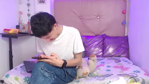 iam_lukas__ online show from 12-19-25, 03:30