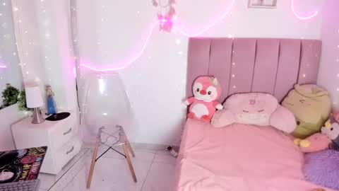 iam_monika online show from 05-28-26, 10:29