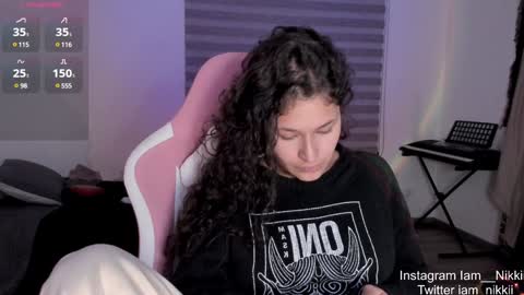 Snapshot of iam_nikki chatting on 12-03-24, 02:03 On instagram Imm NikkiHelp me reach 100 likes online show from 12-03-24, 02:03