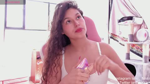 Snapshot of iam_nikki chatting on 12-17-24, 04:43 On instagram Imm NikkiHelp me reach 100 likes online show from 12-17-24, 04:43