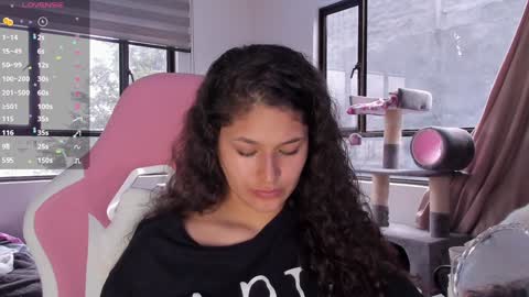 Snapshot of iam_nikki chatting on 01-24-25, 09:58 On instagram Imm NikkiHelp me reach 100 likes online show from 01-24-25, 09:58