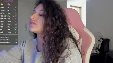 Snapshot of iam_nikki chatting on 03-08-25, 09:06 On instagram Imm NikkiHelp me reach 100 likes online show from 03-08-25, 09:06