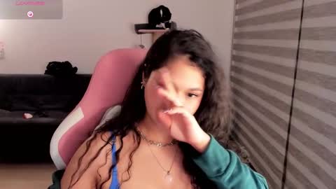 Snapshot of iam_nikki chatting on 09-14-25, 04:55 On instagram Imm NikkiHelp me reach 100 likes online show from 09-14-25, 04:55