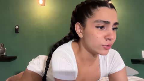 Eva online show from 10-09-25, 01:47