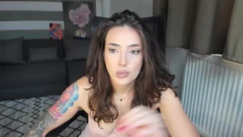 Baby Gal online show from 10-23-25, 07:40