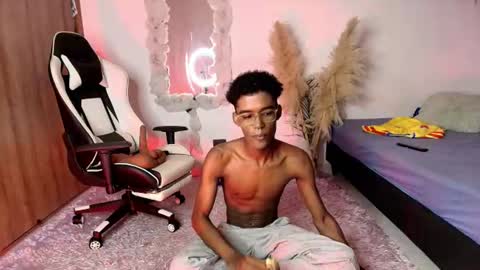 iamandrey_ online show from 06-27-26, 11:43