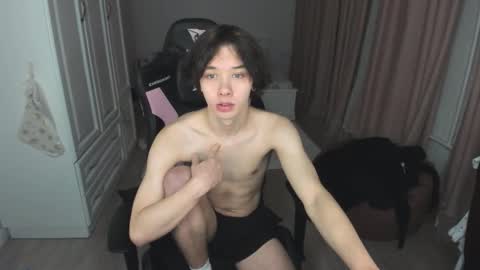 Cassie  STREAMS HERE EVERYDAY online show from 01-09-26, 04:32