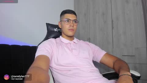 Dylan  independent model  online show from 02-12-25, 04:54