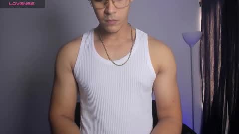 Dylan  independent model  online show from 03-06-26, 01:29