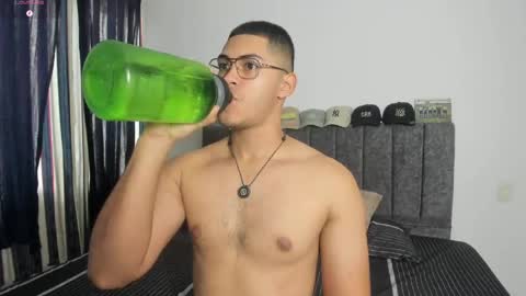 Snapshot of iamdylan777 chatting on 05-05-26, 01:52 Dylan independent model online show from 05-05-26, 01:52