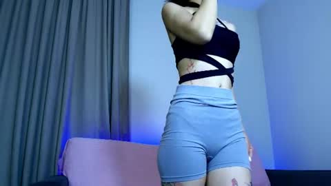 iamfreakynikky_ online show from 07-22-26, 07:38