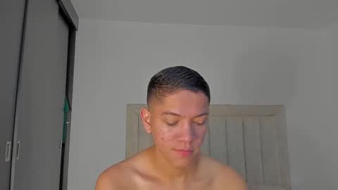 Juliiiiian online show from 02-05-26, 10:53