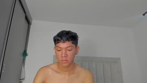 Juliiiiian online show from 04-01-26, 11:33