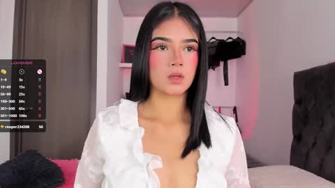 Snapshot of iamjulietaa chatting on 02-05-25, 04:14    online show from 02-05-25, 04:14