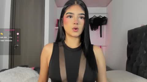 Snapshot of iamjulietaa chatting on 09-17-25, 06:31    online show from 09-17-25, 06:31