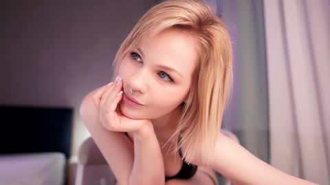 Snapshot of iamninamint chatting on 01-18-25, 05:59 Nina  online show from 01-18-25, 05:59