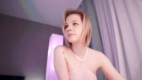 Snapshot of iamninamint chatting on 01-21-25, 05:30 Nina  online show from 01-21-25, 05:30