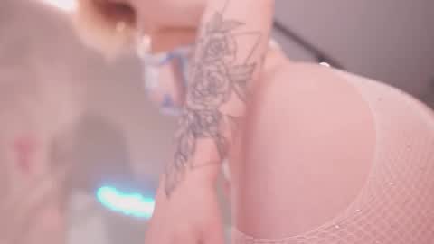 Snapshot of iamninamint chatting on 09-30-25, 06:02 Nina  online show from 09-30-25, 06:02