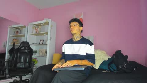 IAN CASTILLO online show from 11-29-25, 11:13