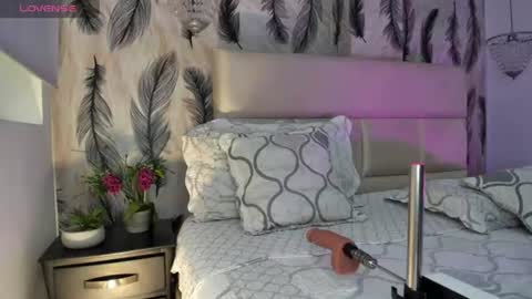 Ian   Charlotte online show from 07-21-26, 06:54