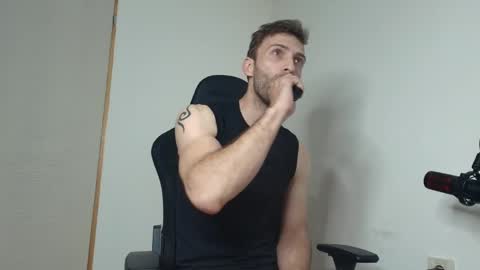 Snapshot of ianandersson27 chatting on 05-16-26, 06:39 Ian Andersson online show from 05-16-26, 06:39