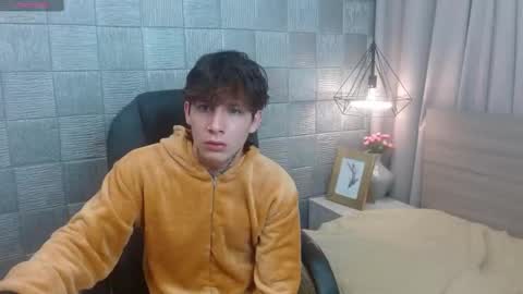 ian online show from 09-12-25, 10:43