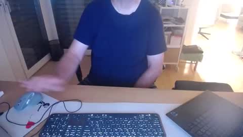 iandy12 online show from 09-11-25, 09:59