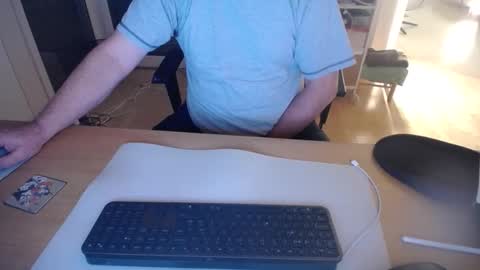 iandy12 online show from 10-05-25, 10:18