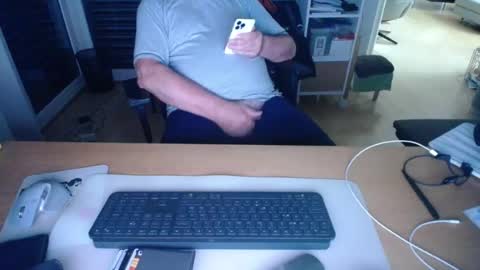 iandy12 online show from 07-06-26, 11:18