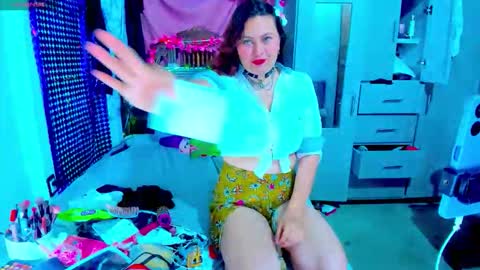 Snapshot of iansofy27 chatting on 05-30-26, 02:19 ansifia online show from 05-30-26, 02:19