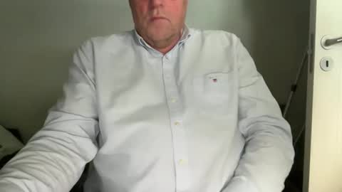 iaws61 online show from 12-18-25, 01:39