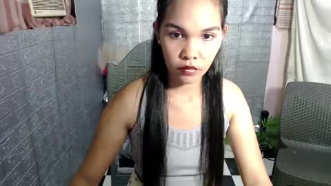 Snapshot of ice_creamyummy25 chatting on 03-01-25, 12:23 im NORMA online show from 03-01-25, 12:23