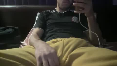 Ice Jr online show from 12-28-24, 01:50