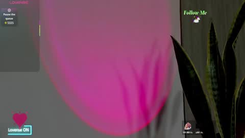 Snapshot of ice_princess__ chatting on 10-09-25, 12:14 Crystall online show from 10-09-25, 12:14
