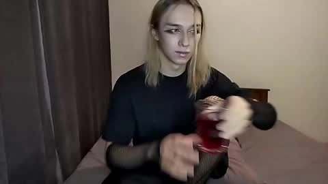 Jade online show from 12-01-25, 03:17