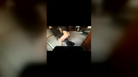 iceknight03 online show from 05-19-26, 12:49