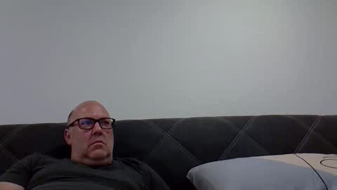 iceoli123 online show from 05-05-26, 04:48