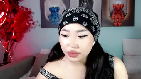 Snapshot of ichiben chatting on 12-24-24, 09:50 ichiben online show from 12-24-24, 09:50