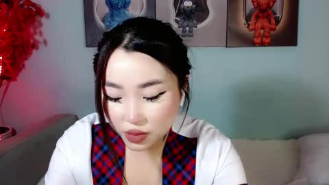 Snapshot of ichiben chatting on 01-28-25, 12:32 ichiben online show from 01-28-25, 12:32