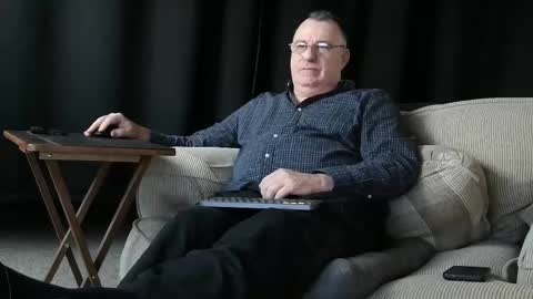 Christopher online show from 02-23-25, 05:07