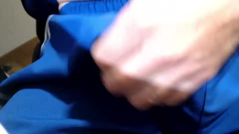 Snapshot of icky_thumps chatting on 04-25-26, 04:59 icky_thumps online show from 04-25-26, 04:59