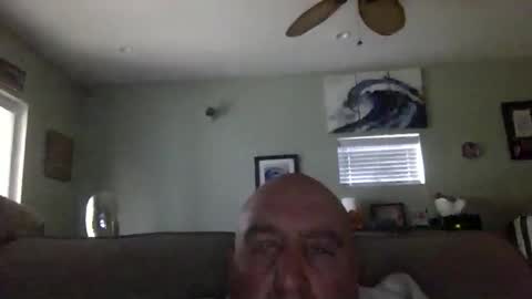 icumming online show from 04-19-26, 04:28