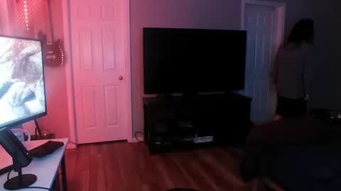 Snapshot of icy_ivy chatting on 02-09-25, 10:31 Ivan online show from 02-09-25, 10:31