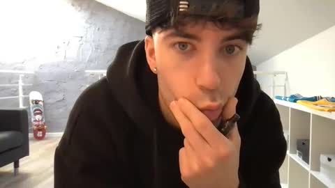 Snapshot of icyninesix chatting on 12-31-24, 10:58 icyninesix online show from 12-31-24, 10:58