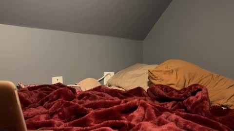 idiomslangs online show from 10-30-25, 01:40